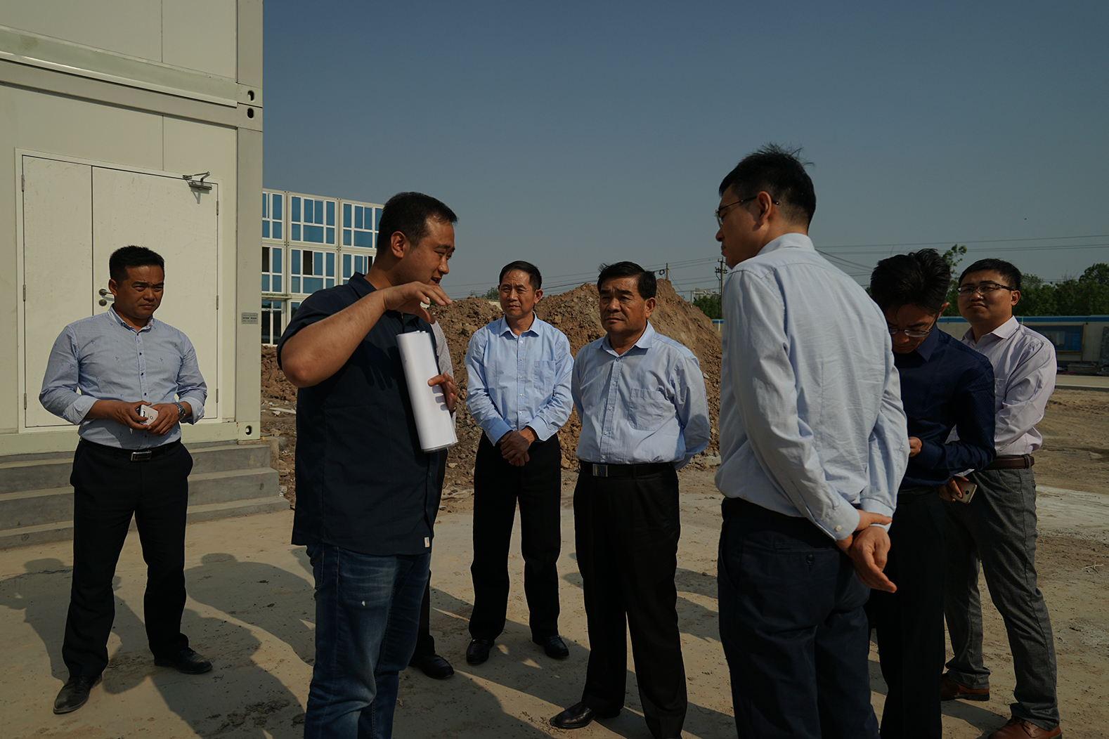 6、農(nóng)高區(qū)管委會副主任楊同柱到集團公司視察指導.jpg